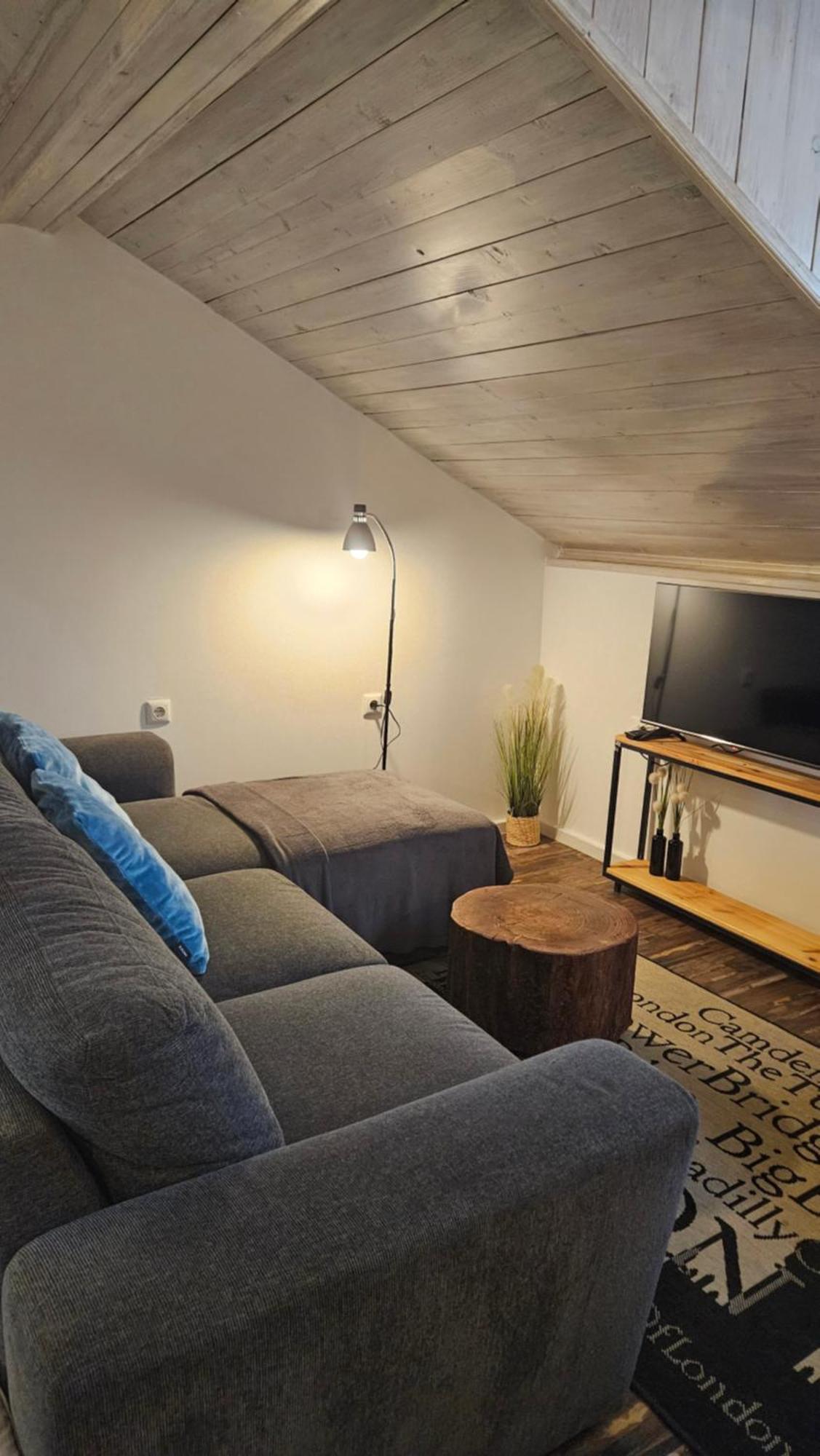 Studio Apartman Gradna ساموبور المظهر الخارجي الصورة