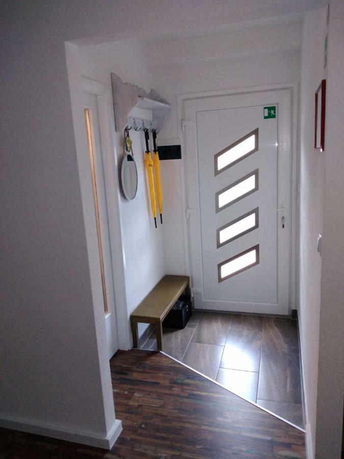 Studio Apartman Gradna ساموبور المظهر الخارجي الصورة
